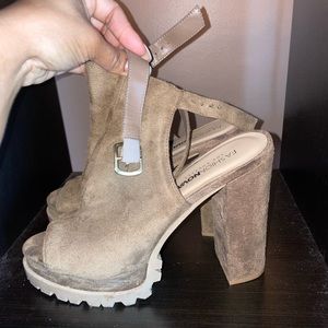 Women’s Tan Heel Fashion Nova